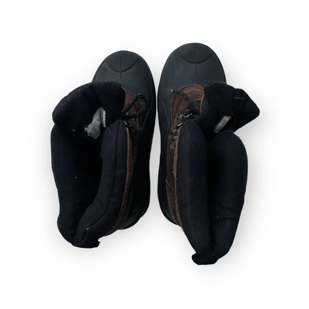 Kids Ozark Trail size 13 boots